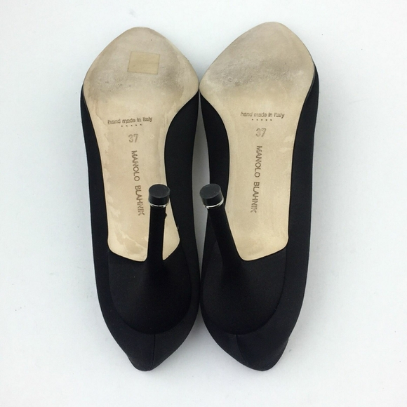 MANOLO BLAHNIK Hangisi Pointed Toe Pump sz 7 - Picture 11 of 13